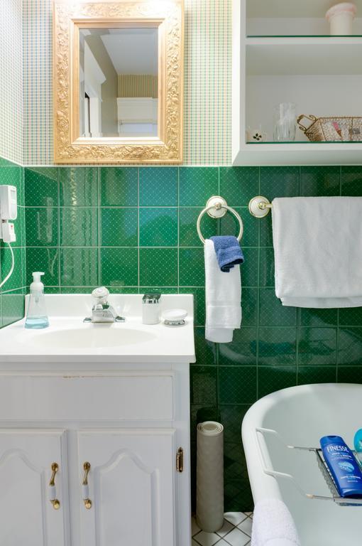 Calgary Westways Guest House Zimmer foto