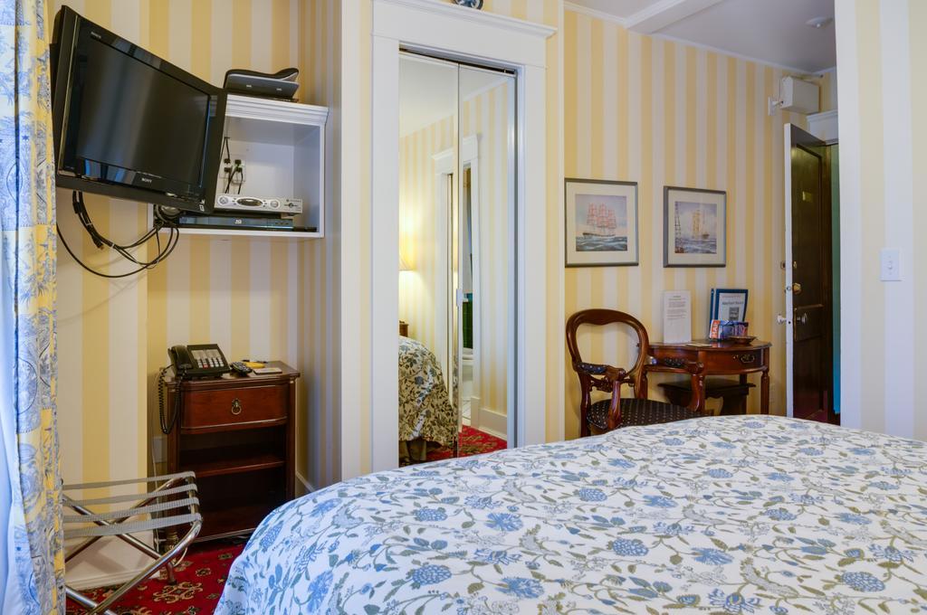 Calgary Westways Guest House Zimmer foto
