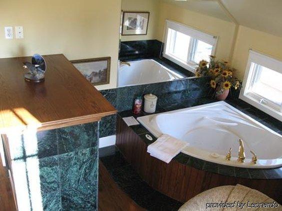 Calgary Westways Guest House Zimmer foto